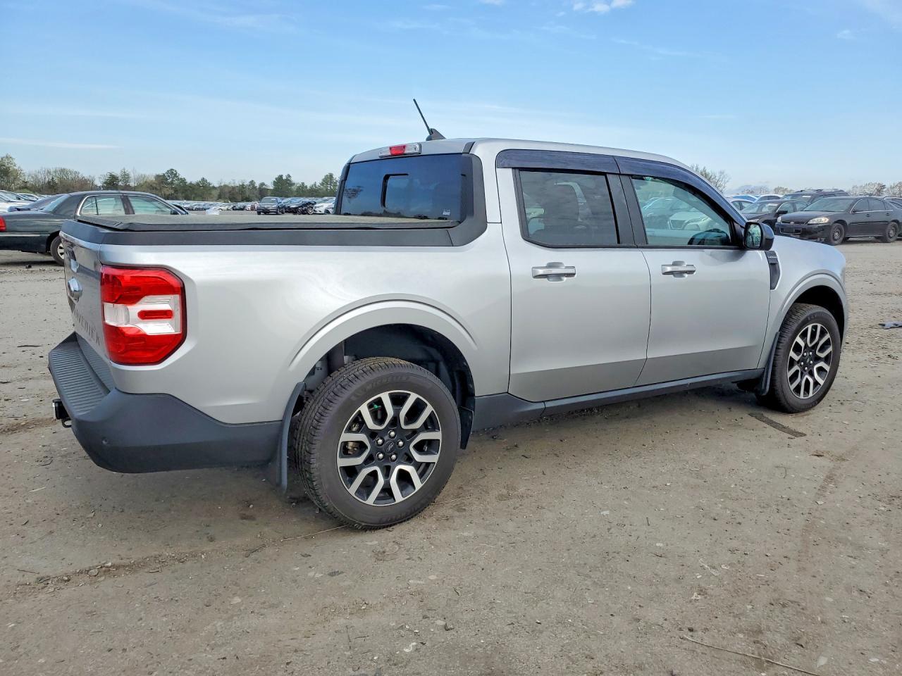 2024 Ford Maverick Lariat - Image 3
