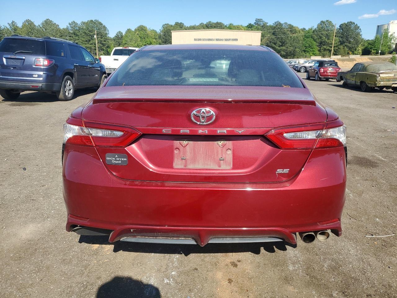 2018 Toyota Camry Se - Image 6