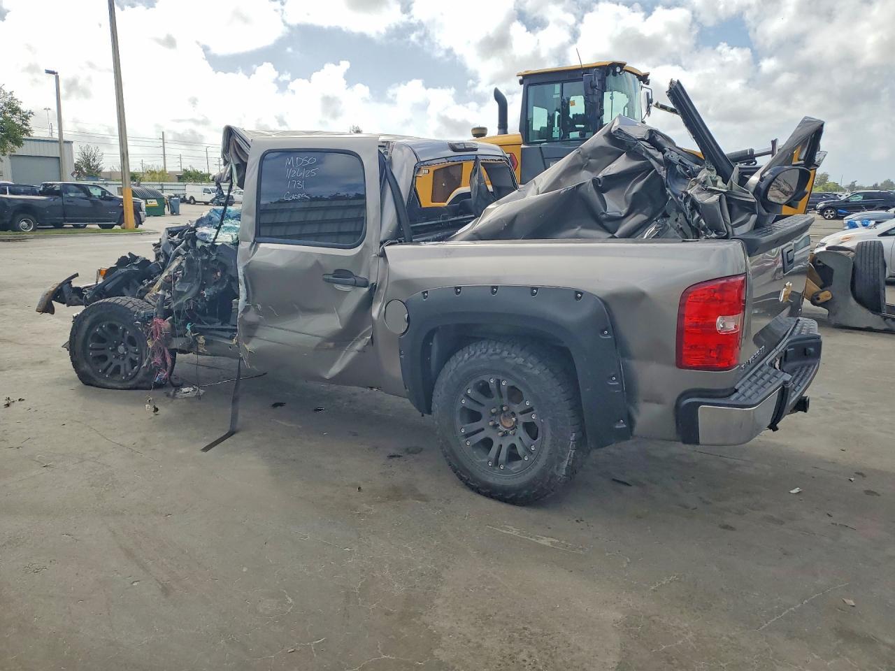 2012 Chevrolet Silverado K1500 Lt - Image 2