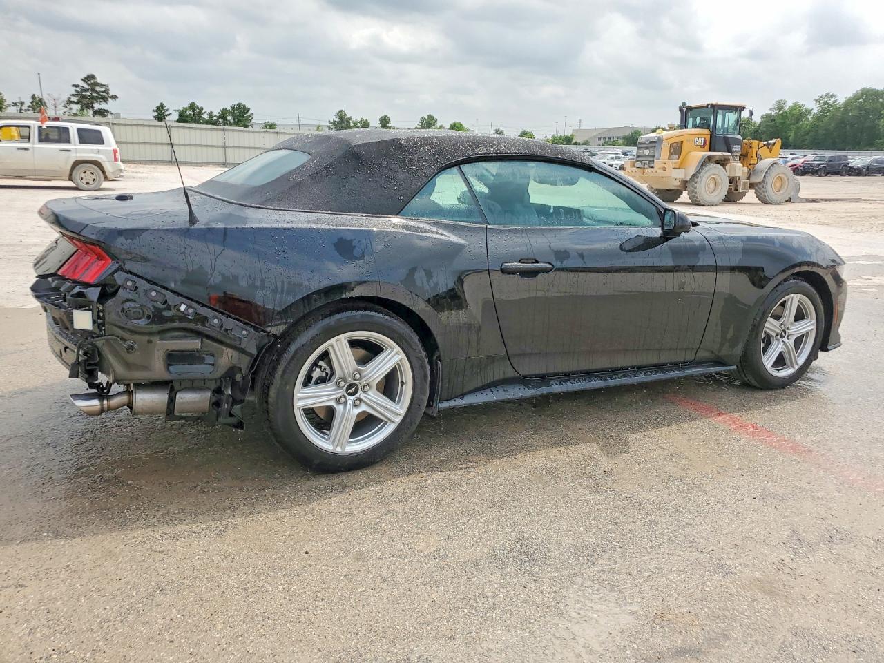 2026 Ford Mustang - Фото 3