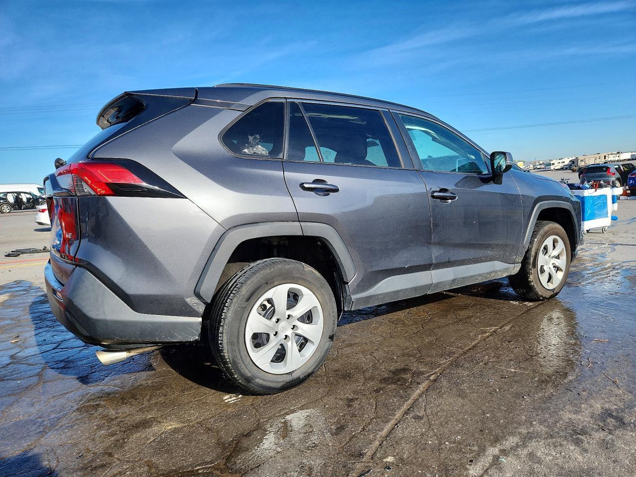 2021 Toyota Rav4 Le - Фото 3
