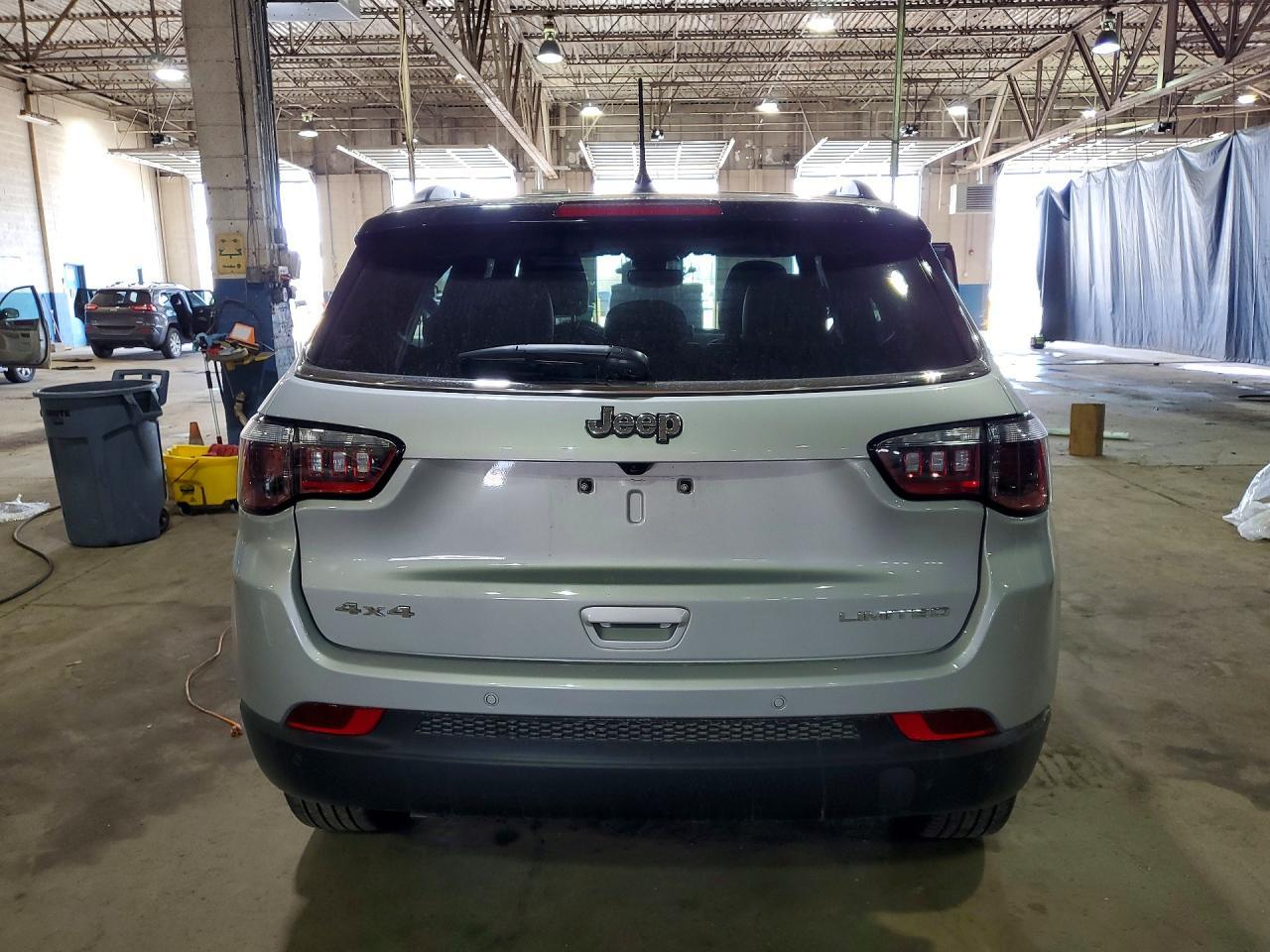 2025 Jeep Compass Limited - Фото 6