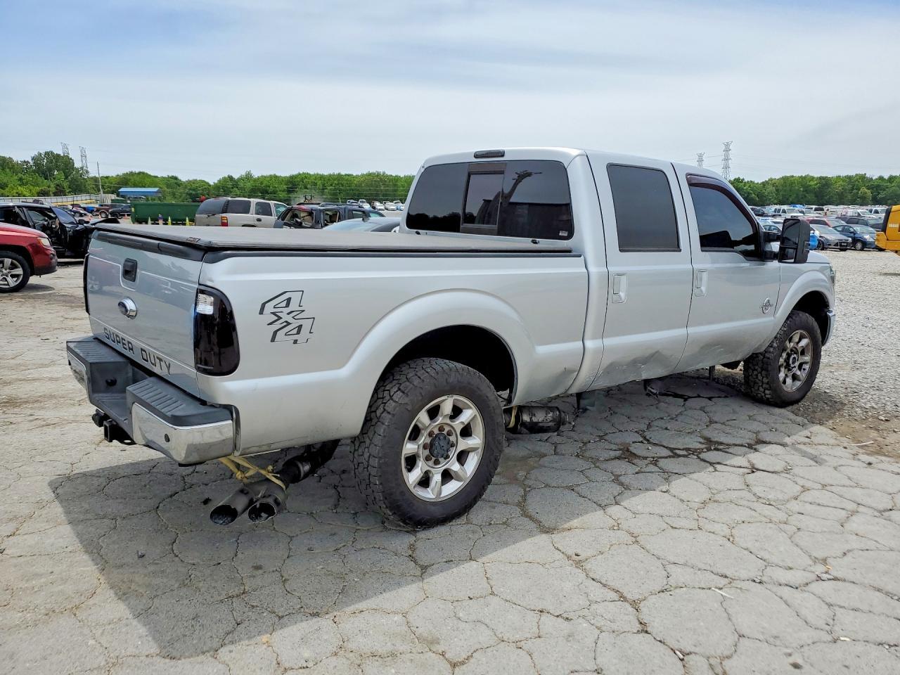 2015 Ford F250 Super Duty - Фото 3