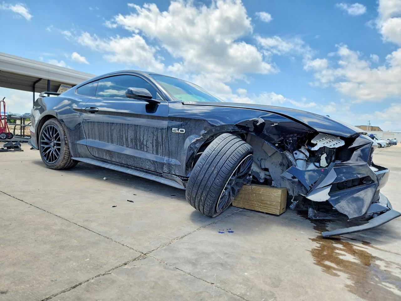 2022 Ford Mustang Gt - Фото 4