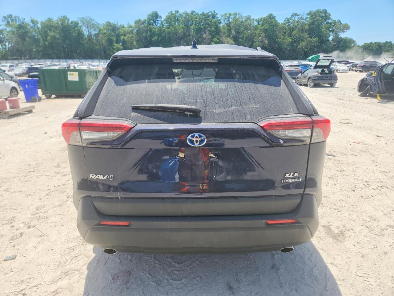 2020 Toyota Rav4 Hybrid Xle - Image 6