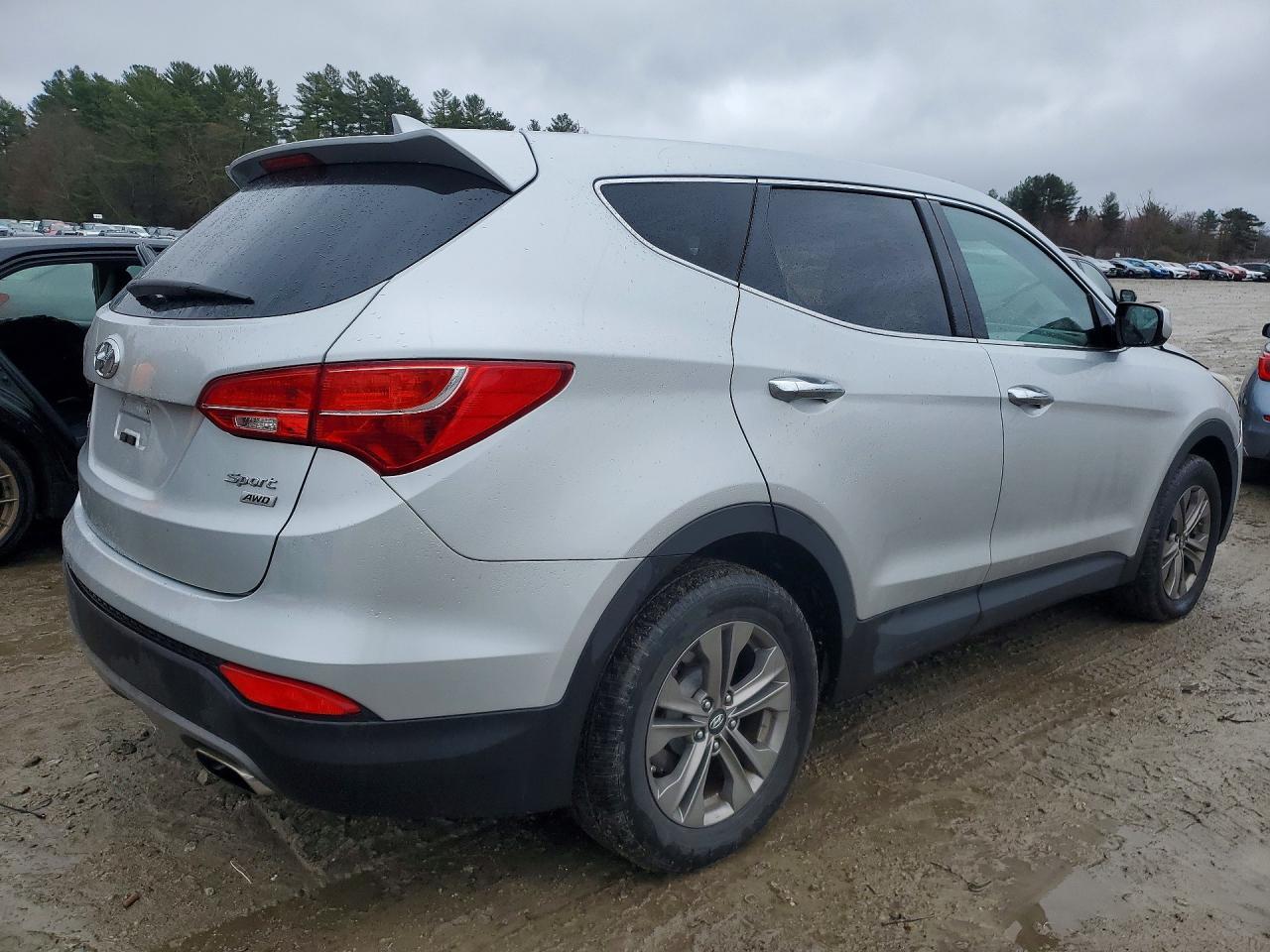 2015 Hyundai Santa Fe Sport 2.4L - Фото 3