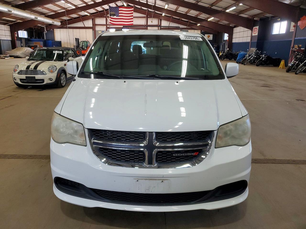 2014 Dodge Grand Caravan Sxt - Image 5