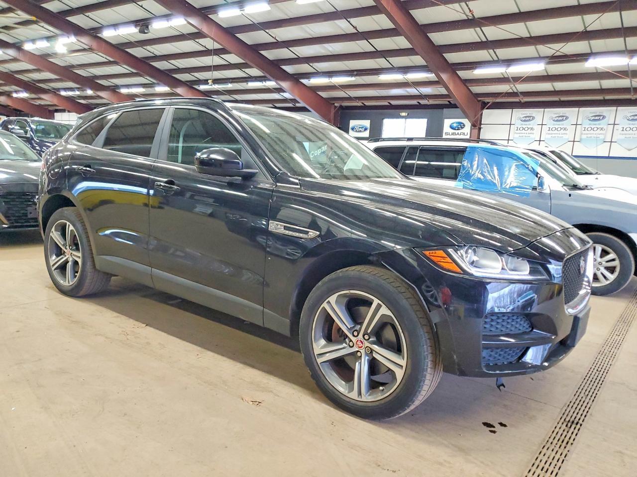 2017 Jaguar F-Pace Premium - Image 4