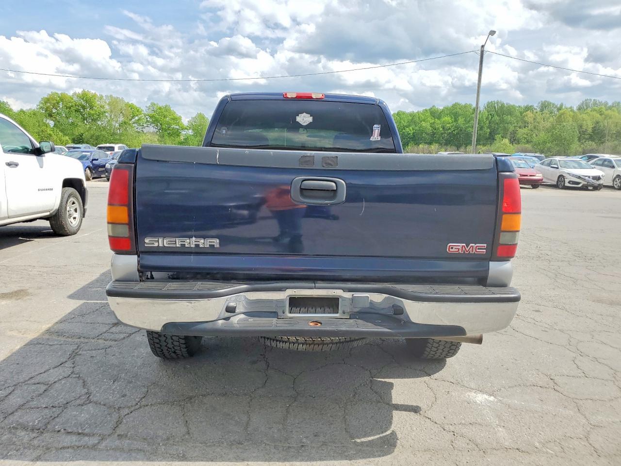 2005 GMC New Sierra K1500 - Image 6