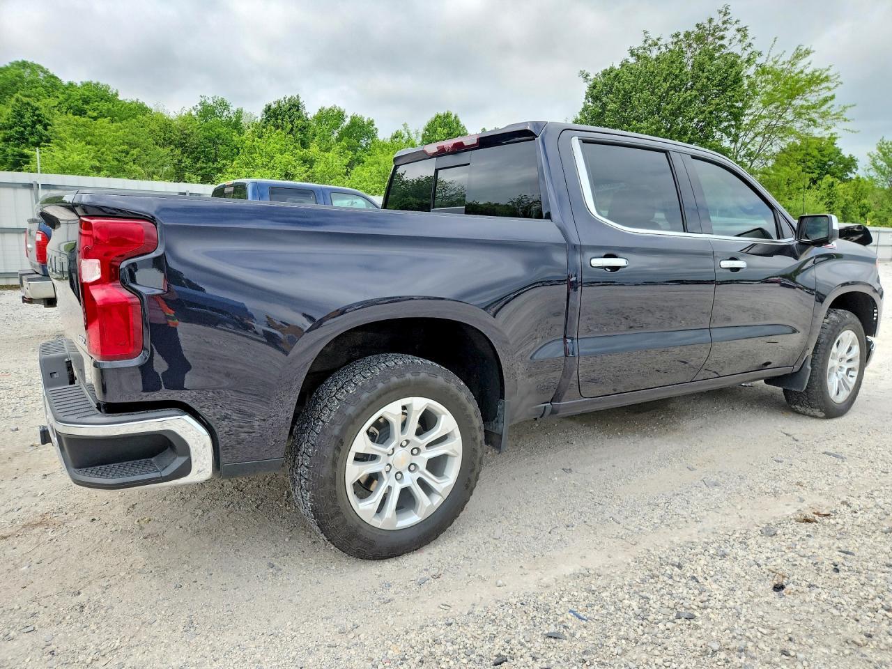 2023 Chevrolet Silverado K1500 Ltz - Image 3