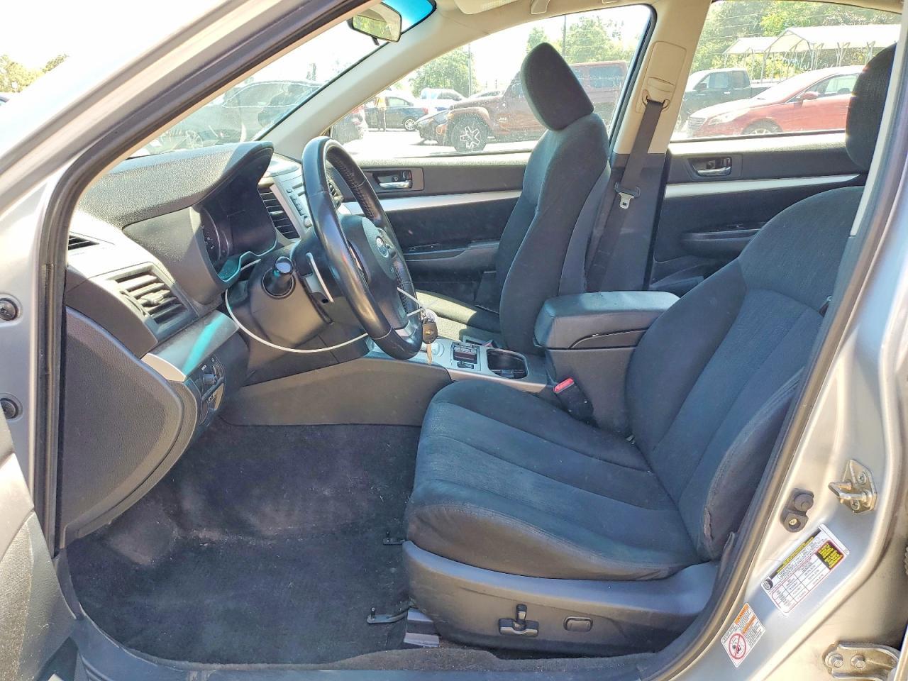 2014 Subaru Legacy 2.5I Premium - Image 7