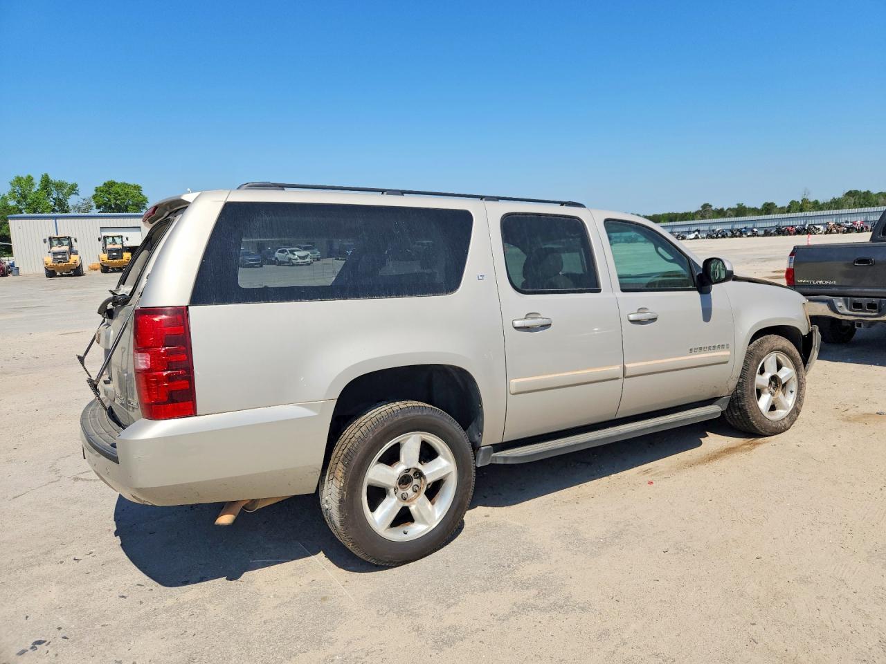 2007 Chevrolet Suburban C1500 - Фото 3