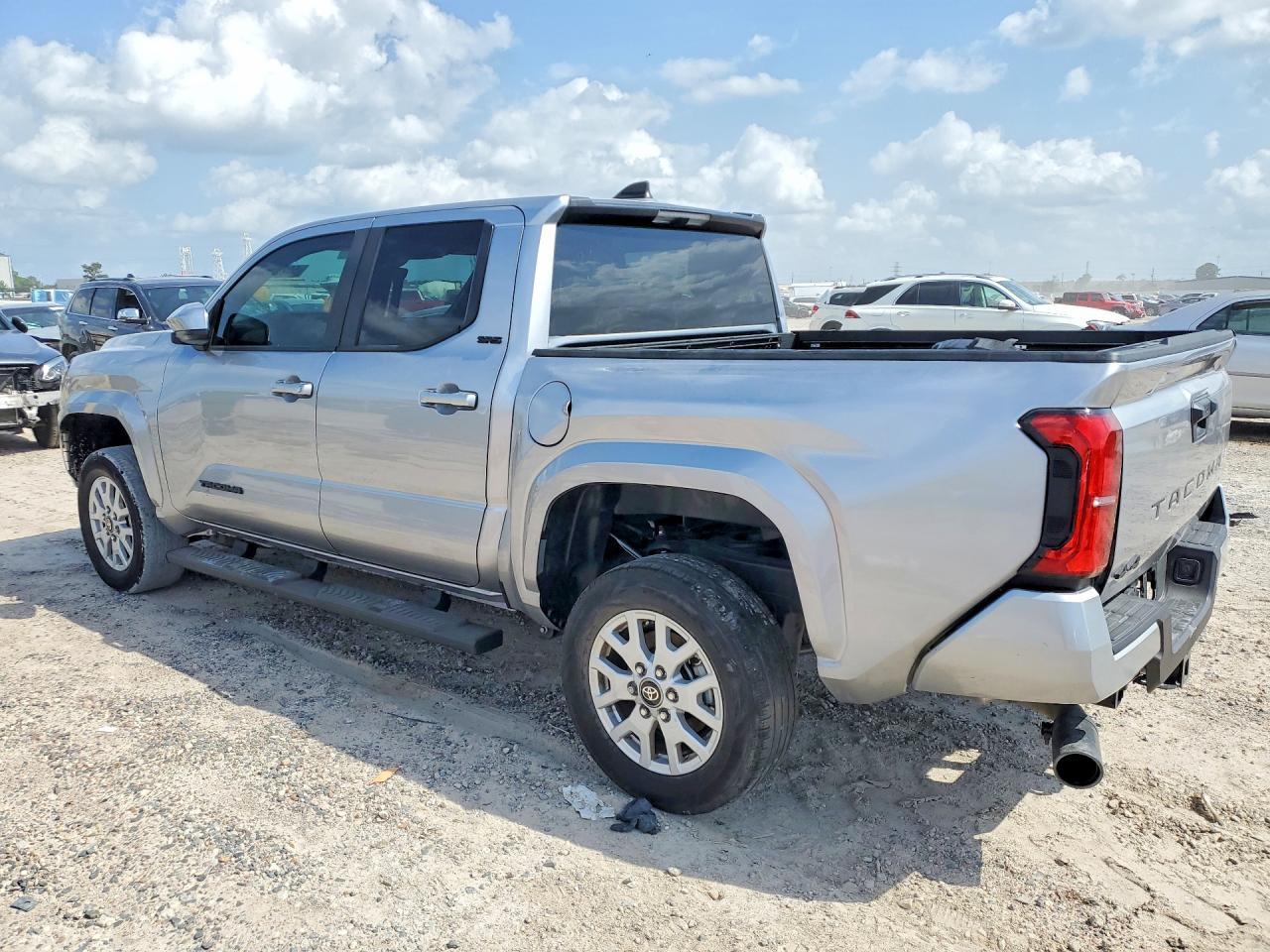 2025 Toyota Tacoma Sr5 - Фото 2