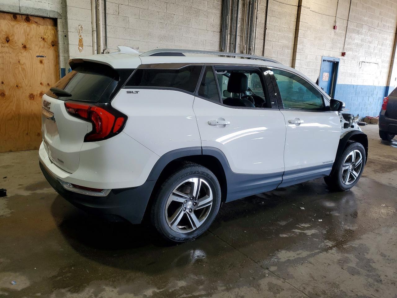 2019 GMC Terrain Slt - Image 3