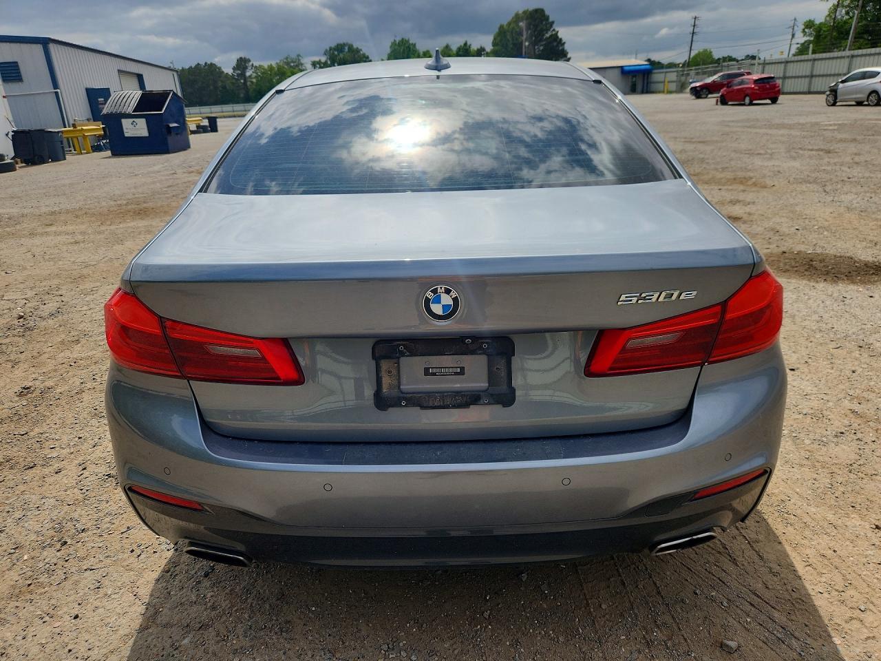 2018 BMW 530E - Image 6