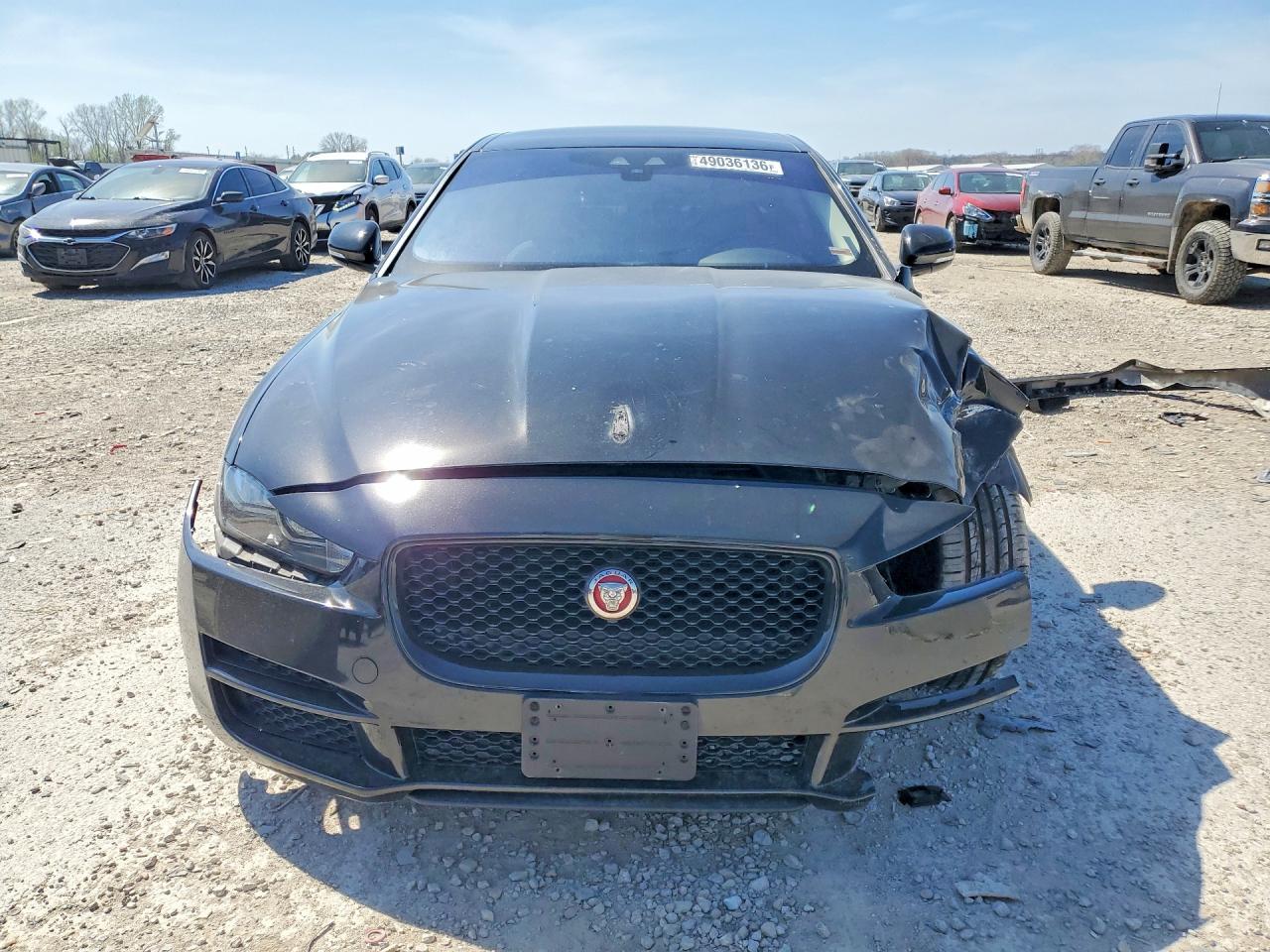 2017 Jaguar Xe Prestige - Фото 5