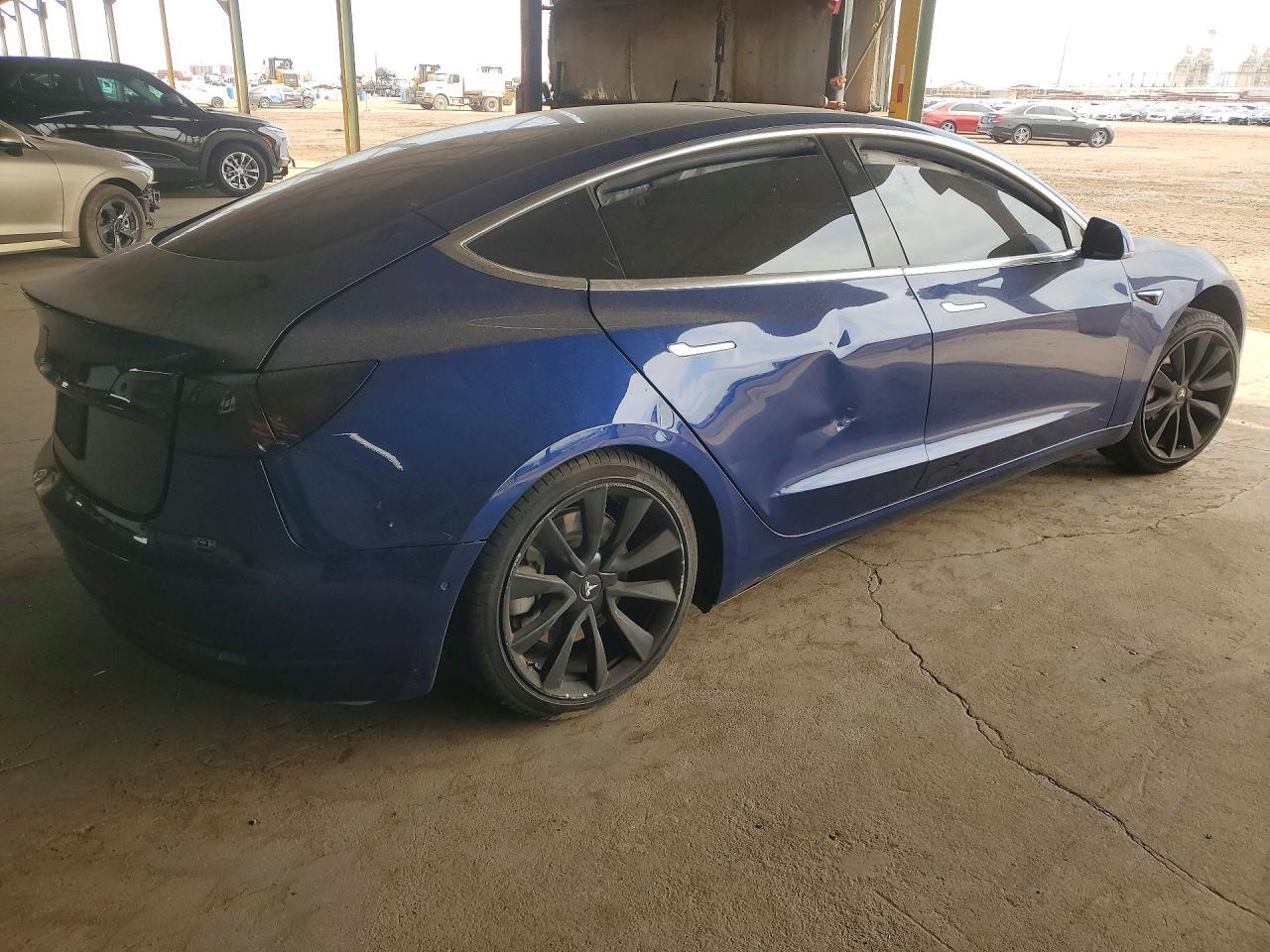 2019 Tesla Model 3 - Фото 3