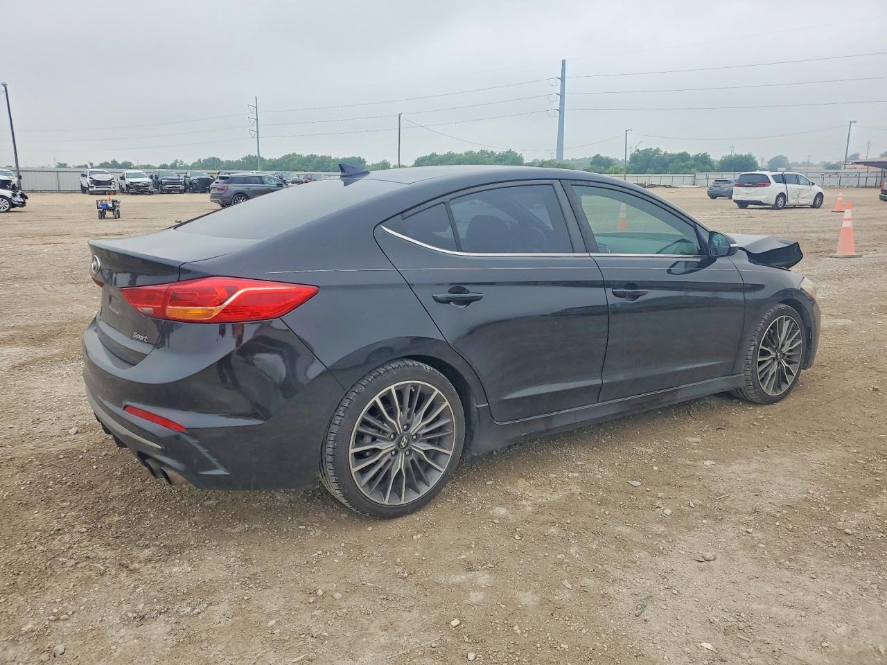 2018 Hyundai Elantra Sport - Фото 3