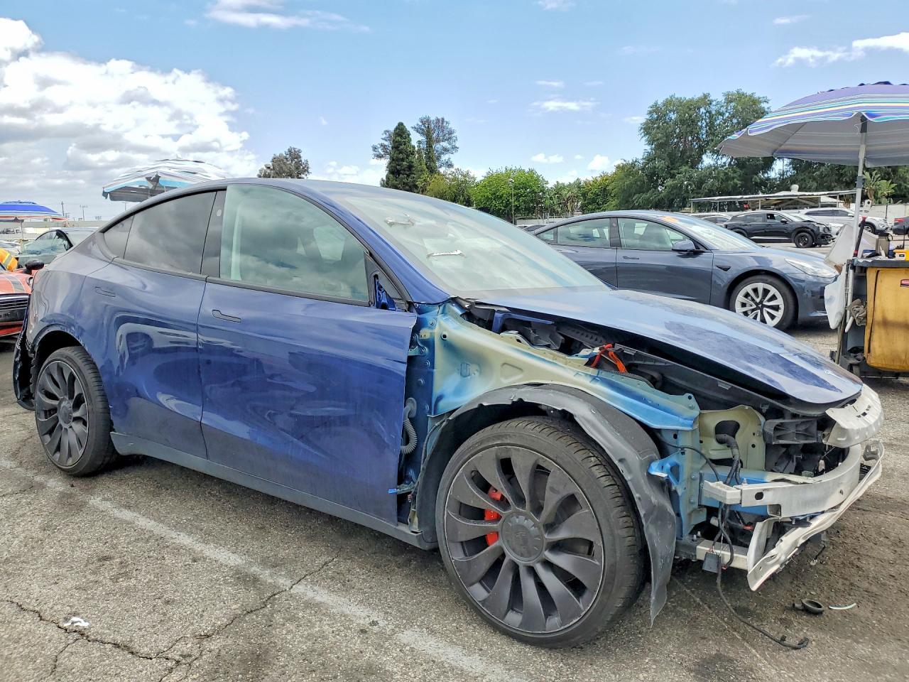 2023 Tesla Model Y - Image 4