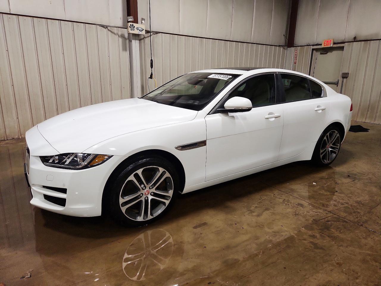 2017 Jaguar Xe Premium