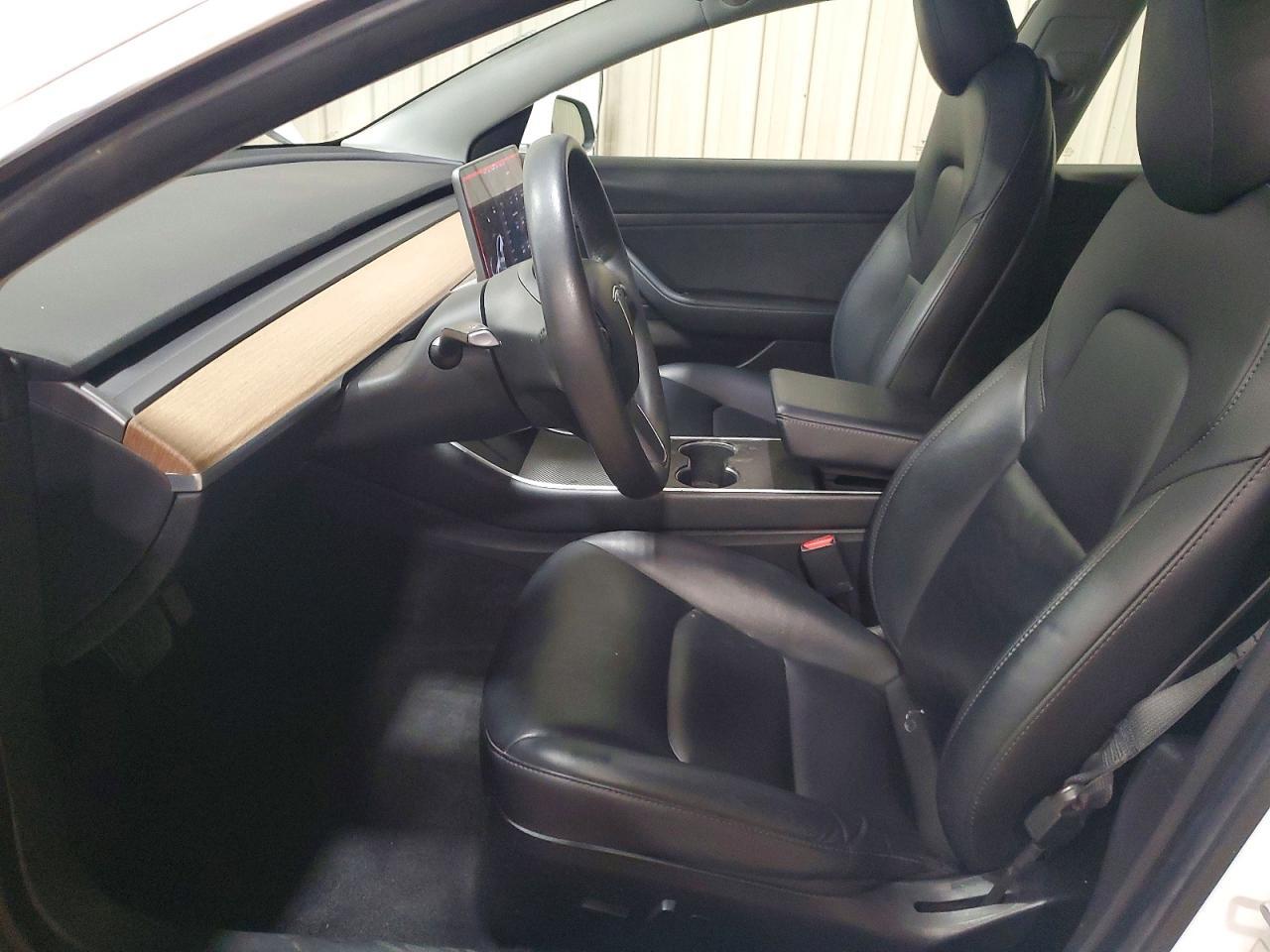 2020 Tesla Model 3 - Фото 7