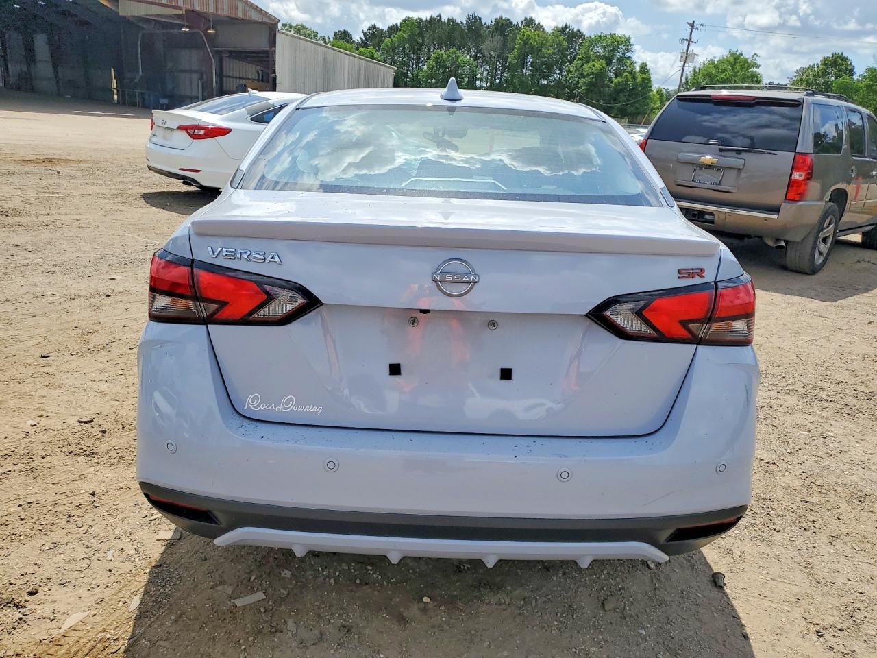2025 Nissan Versa Sr - Фото 6