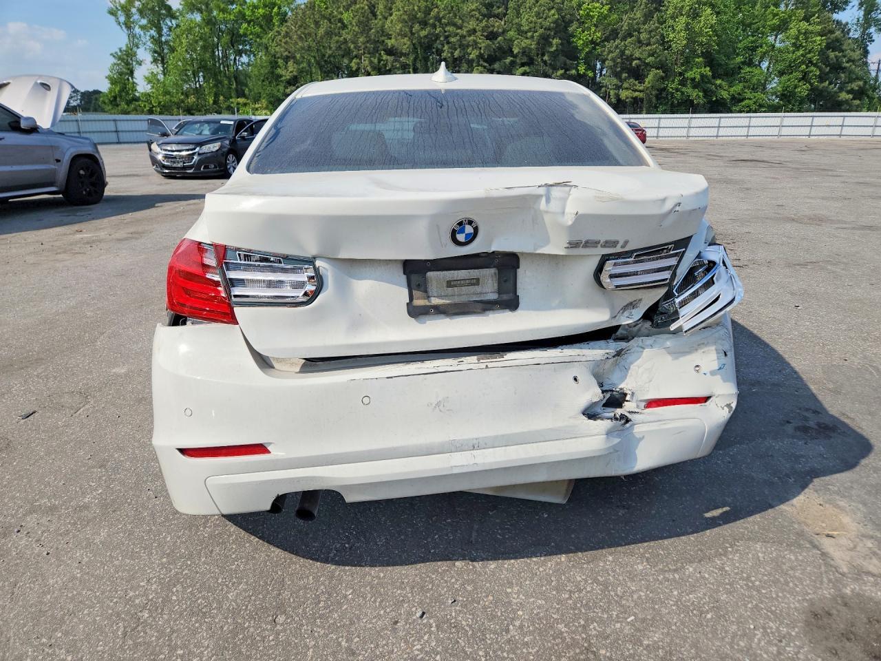 2015 BMW 328 I - Фото 6