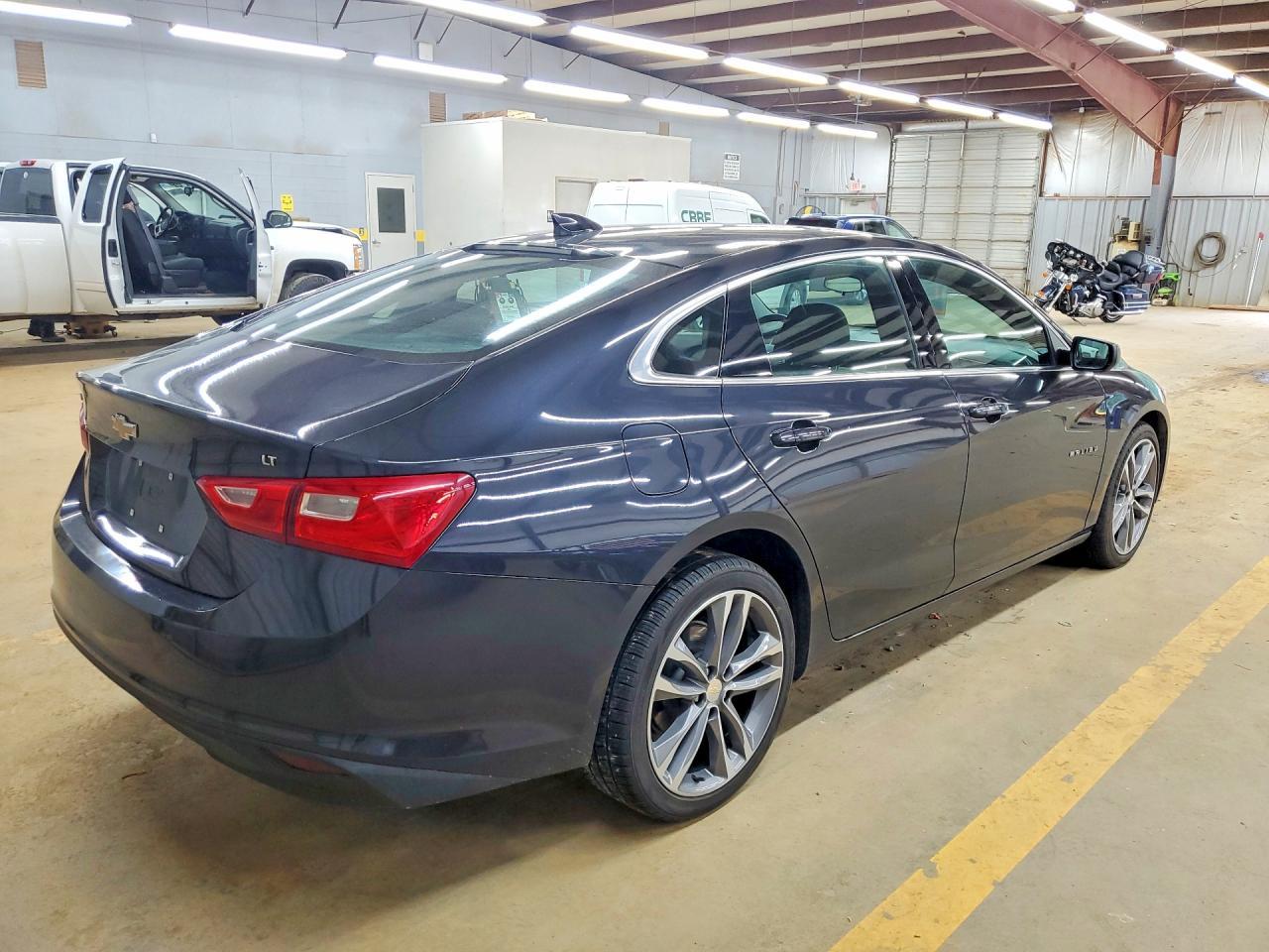 2023 Chevrolet Malibu Lt - Image 3