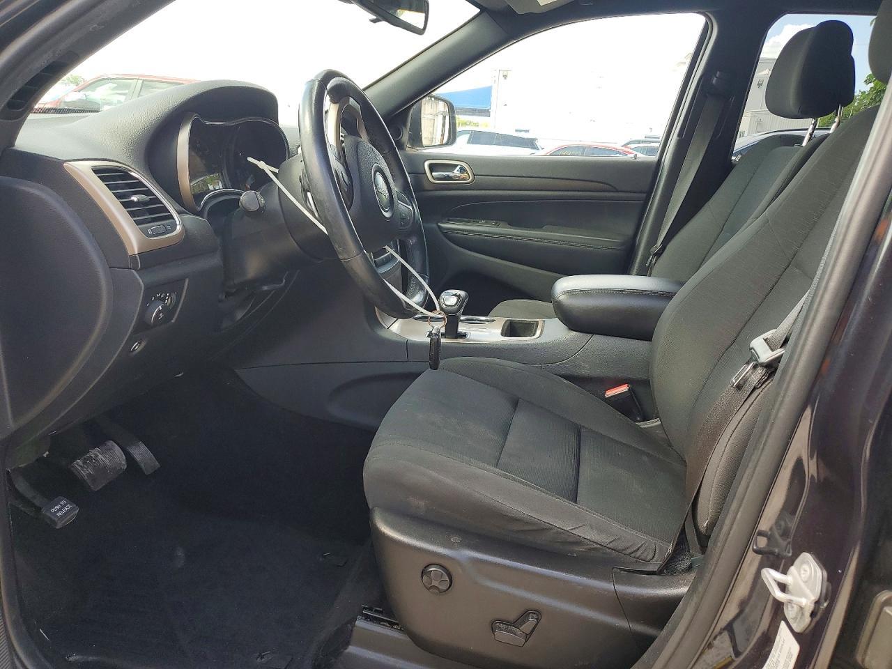 2015 Jeep Grand Cherokee Laredo - Image 7