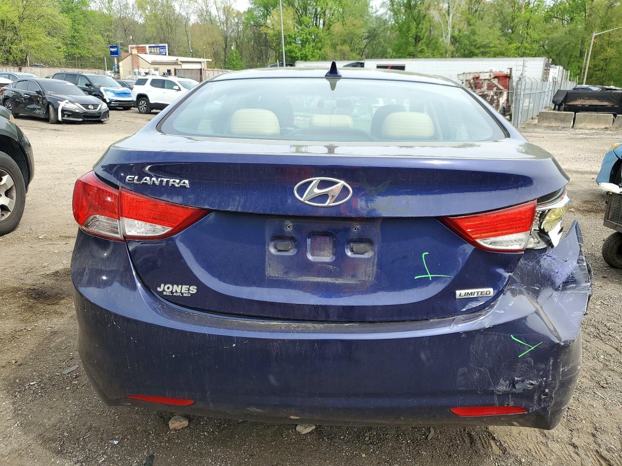 2013 Hyundai Elantra Limited - Фото 6