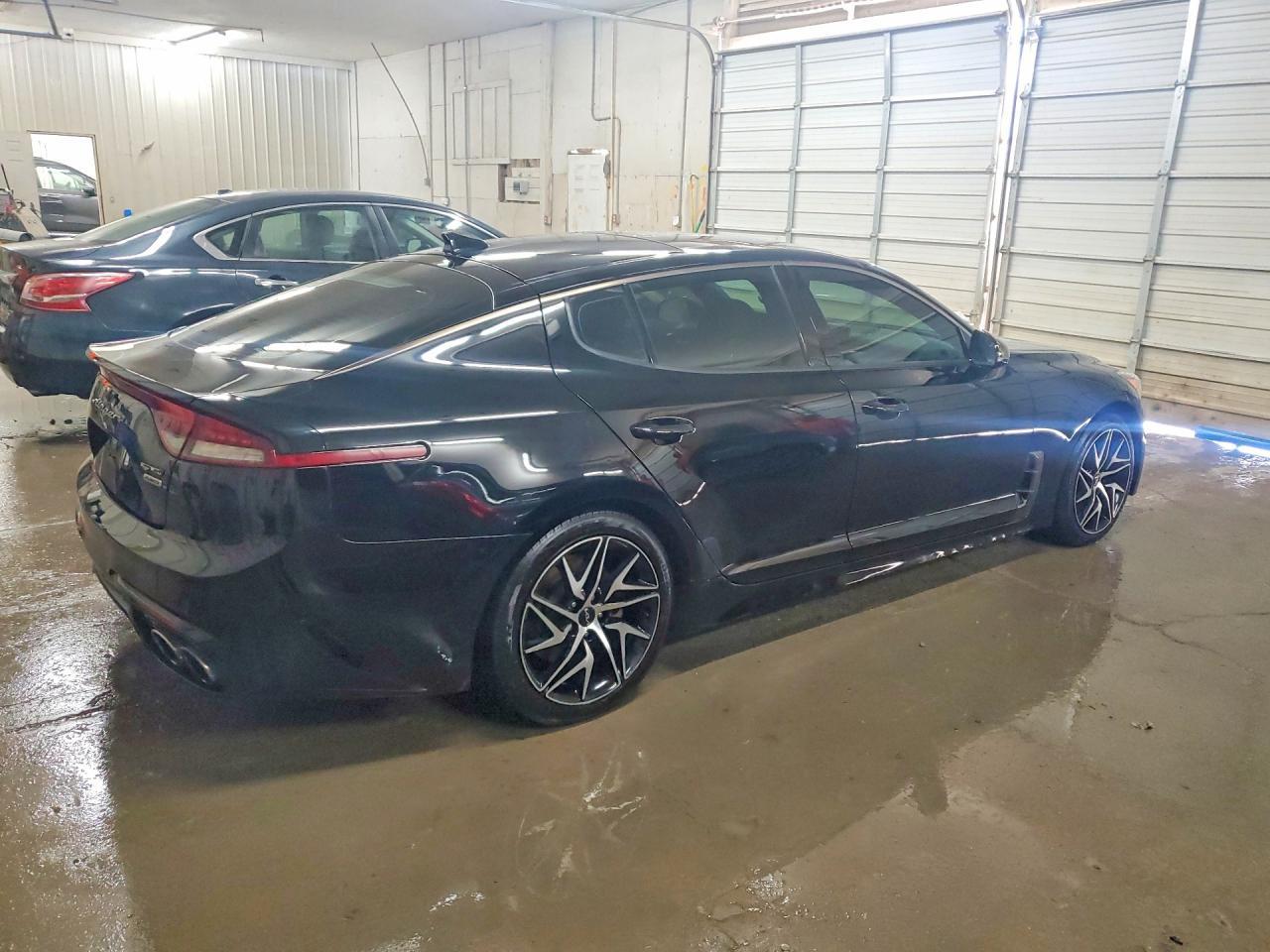 2022 Kia Stinger Gt-Line - Image 3