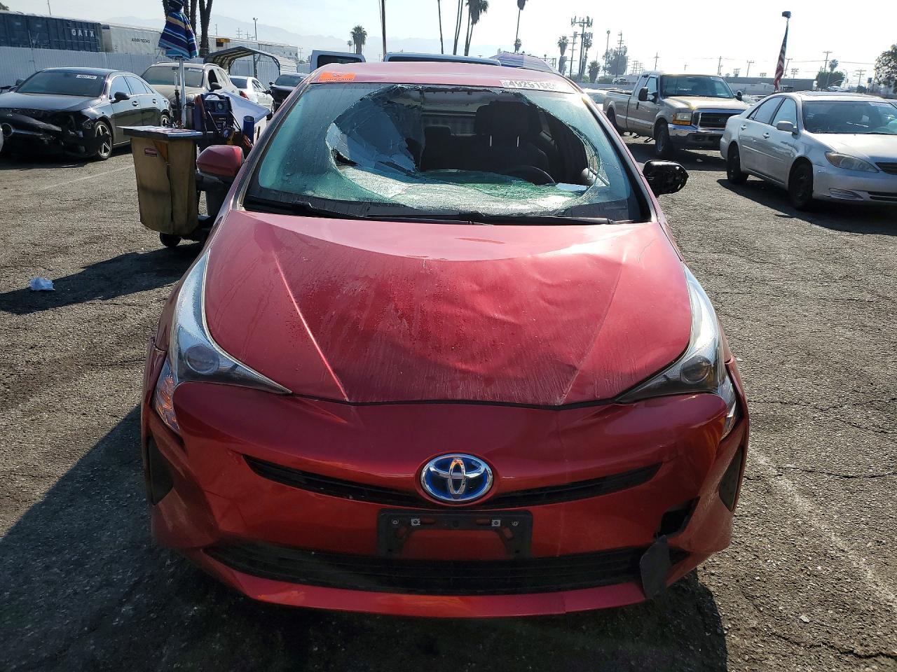 2016 Toyota Prius Two Eco - Image 5
