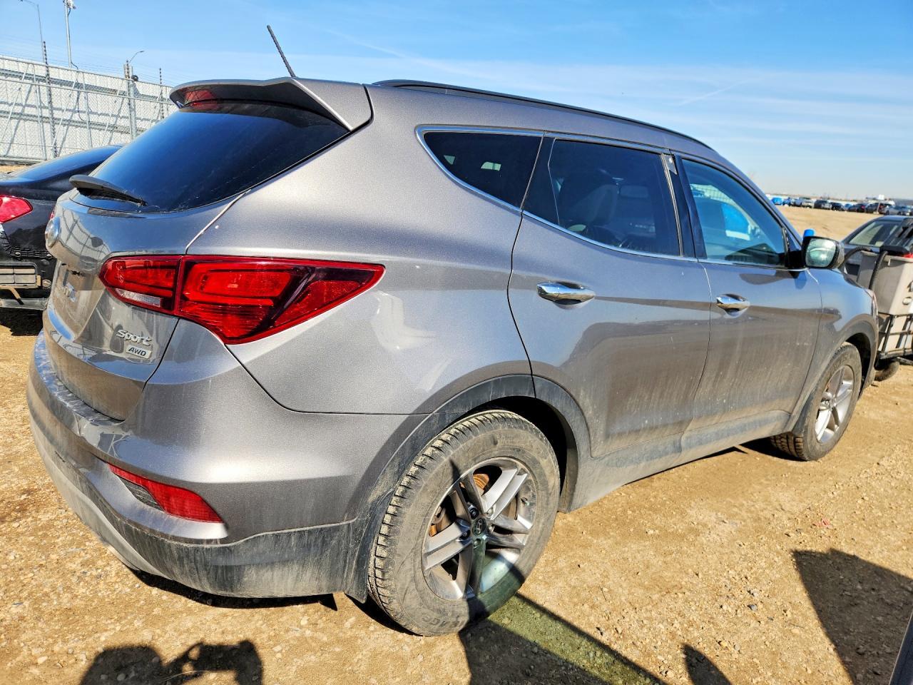 2018 Hyundai Santa Fe Sport 2.4L - Image 3