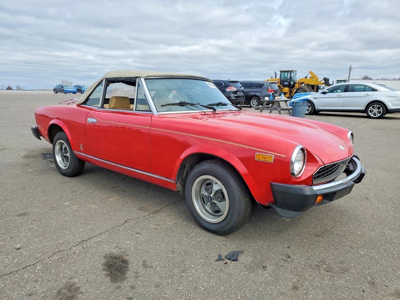 1971 Fiat 124 Spider - Фото 4
