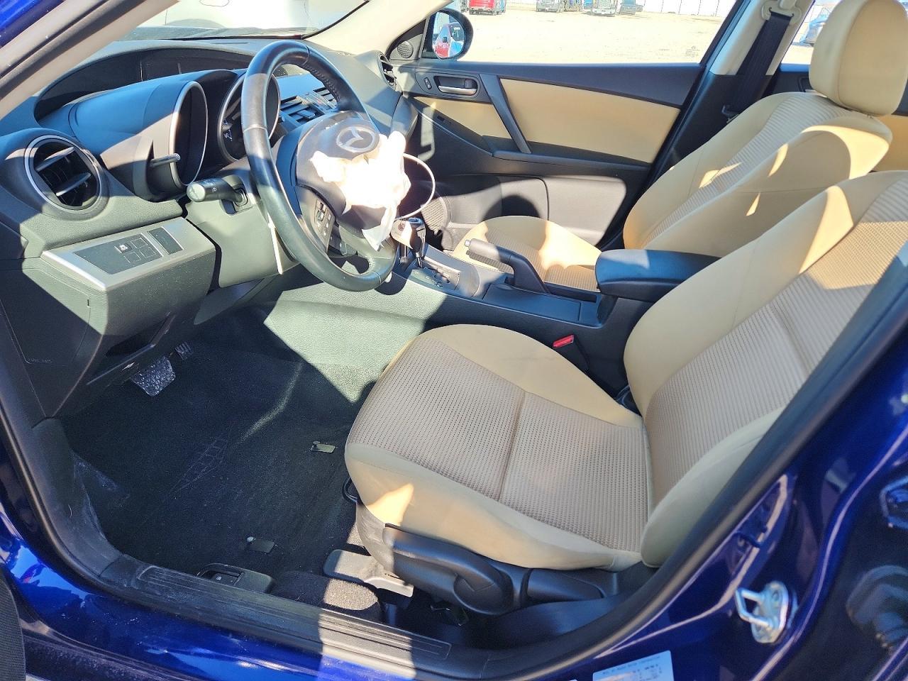 2012 Mazda 3 I - Image 7