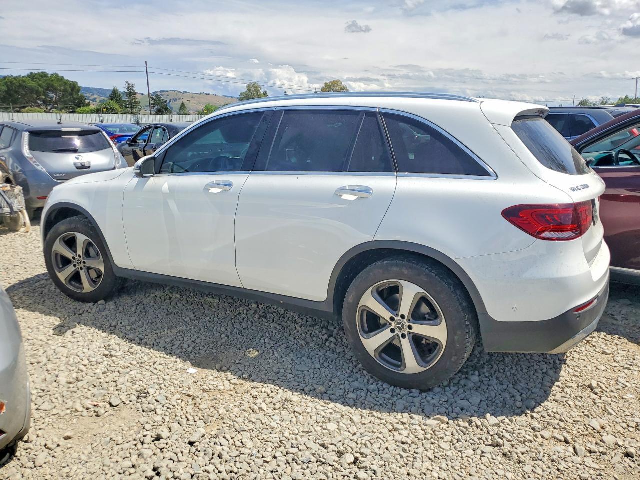 2022 Mercedes-Benz Glc 300 - Фото 2