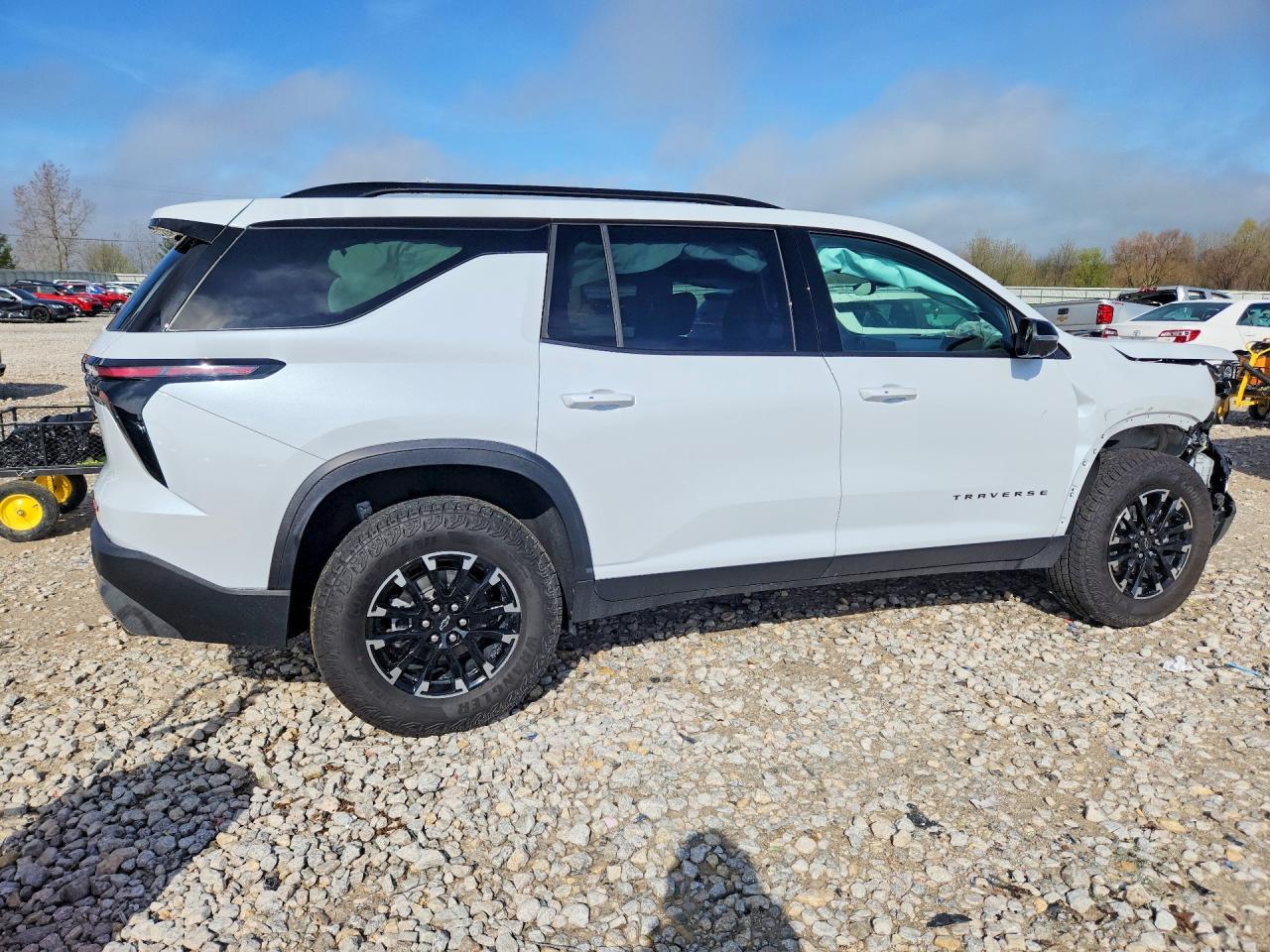 2026 Chevrolet Traverse Z71 - Фото 3