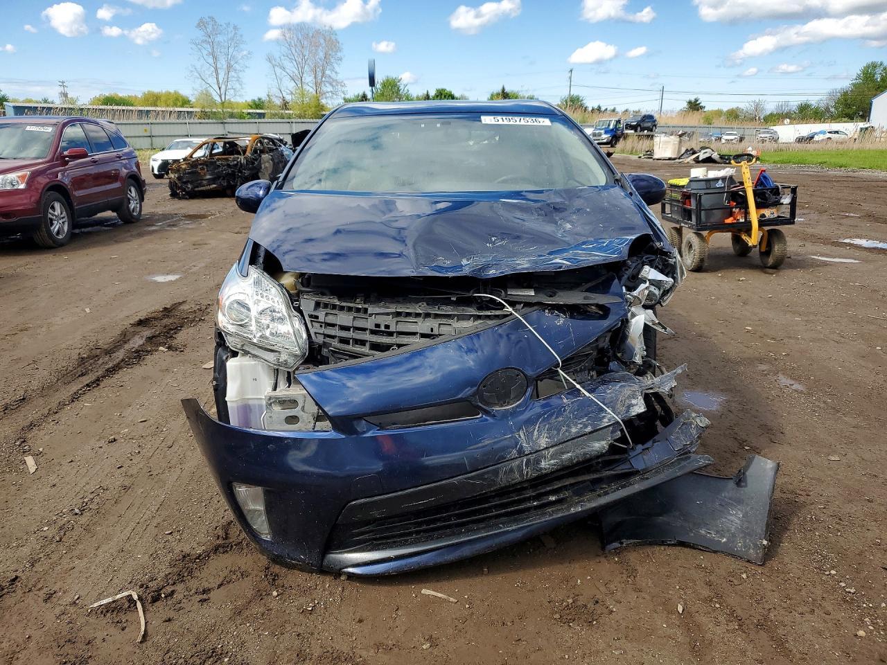 2015 Toyota Prius Two - Фото 5