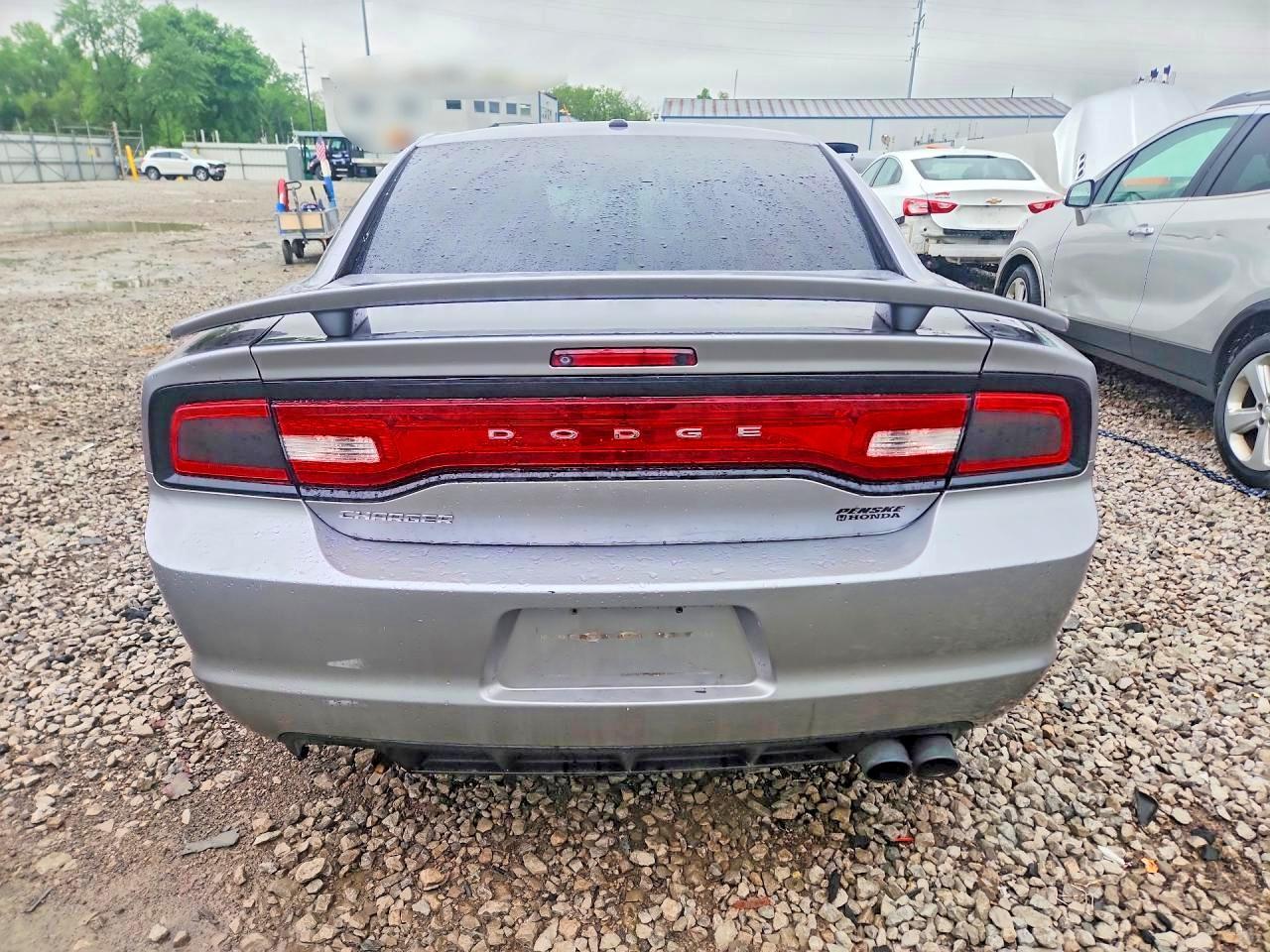 2013 Dodge Charger R - Фото 6
