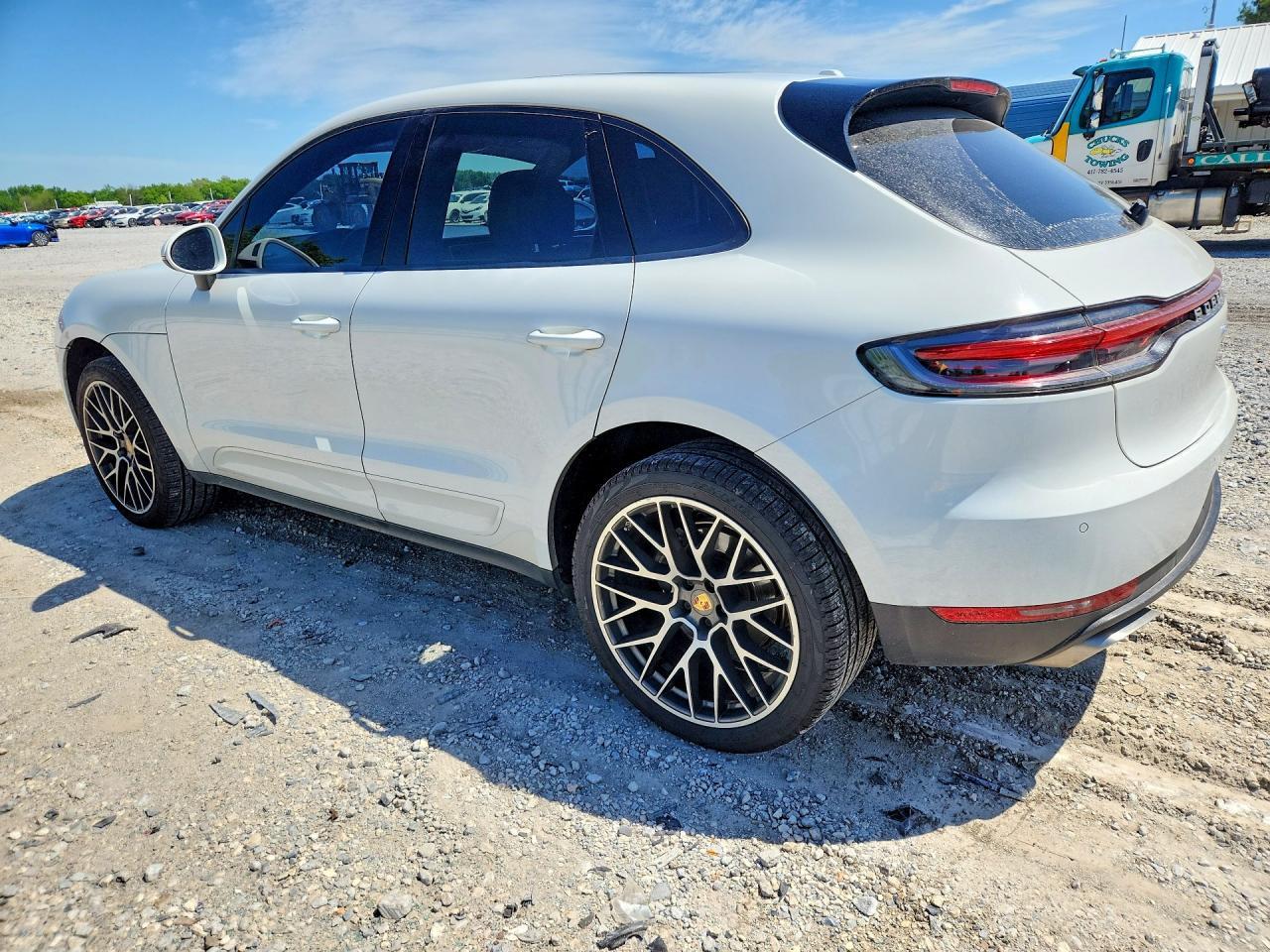 2020 Porsche Macan - Image 2