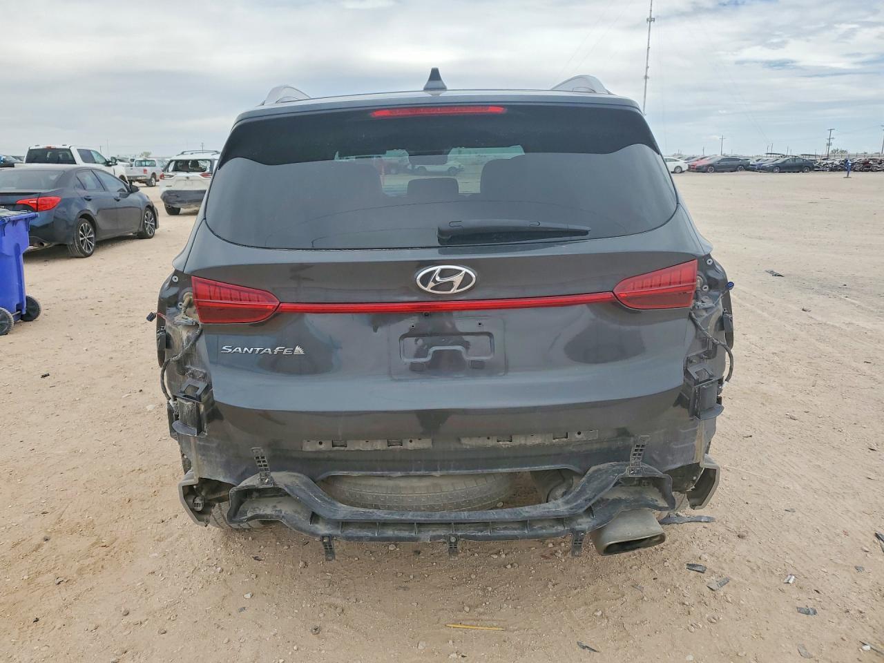 2023 Hyundai Santa Fe - Image 6