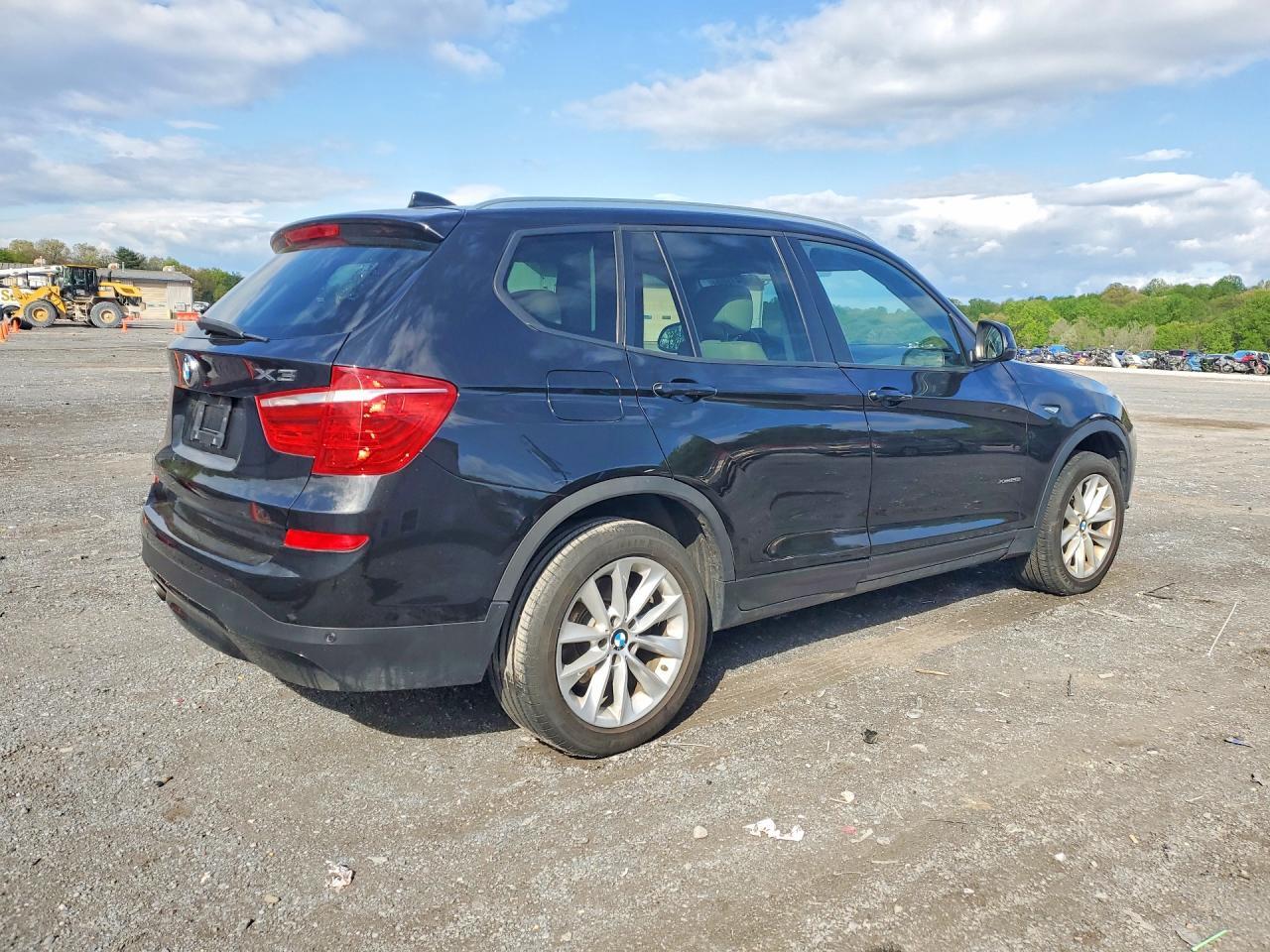 2016 BMW X3 xDrive28I - Image 3