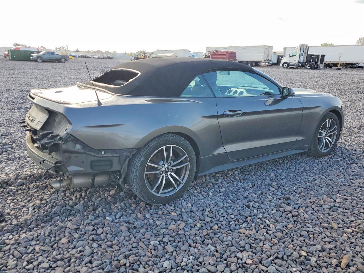 2017 Ford Mustang - Фото 3