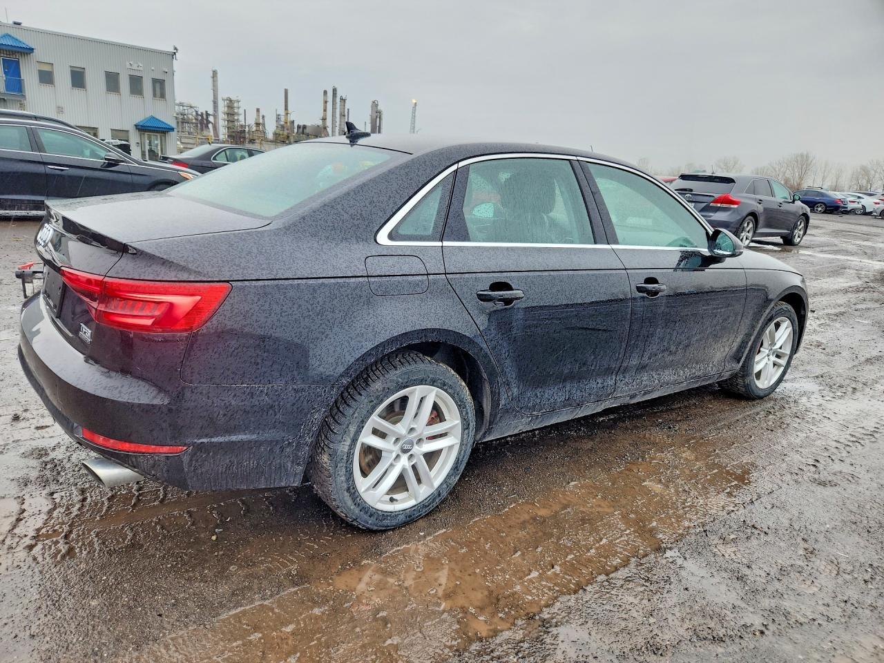 2017 Audi A4 Premium - Фото 3