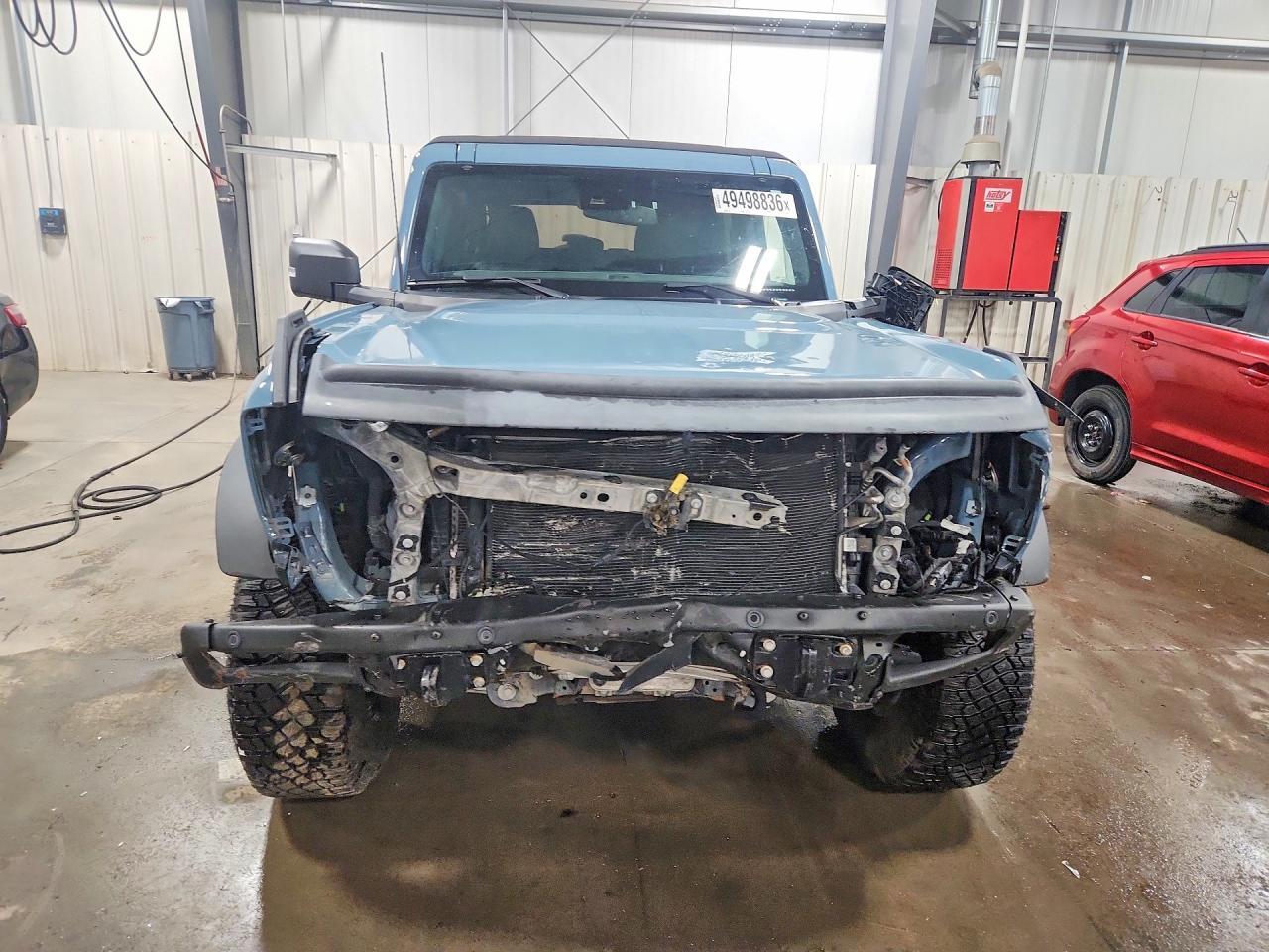 2022 Ford Bronco Base - Image 5