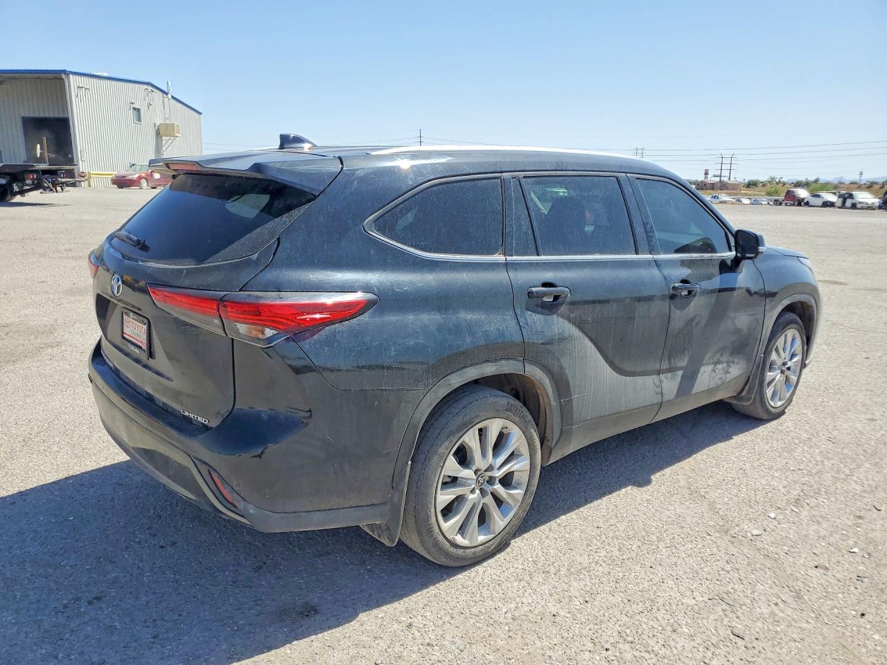 2023 Toyota Highlander Limited - Фото 3