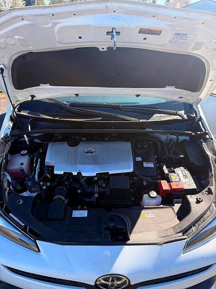 2020 Toyota Prius L Eco - Фото 7