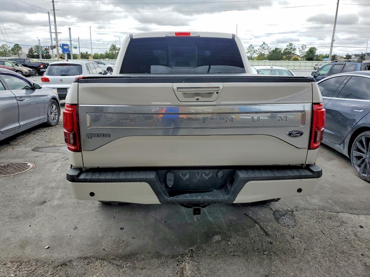 2015 Ford F150 Supercrew - Фото 6