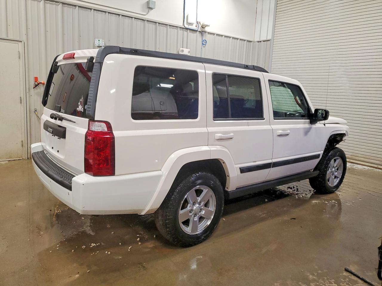 2007 Jeep Commander - Image 3