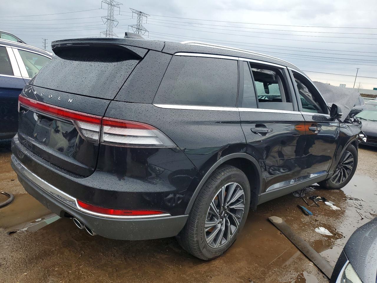 2025 Lincoln Aviator - Image 3